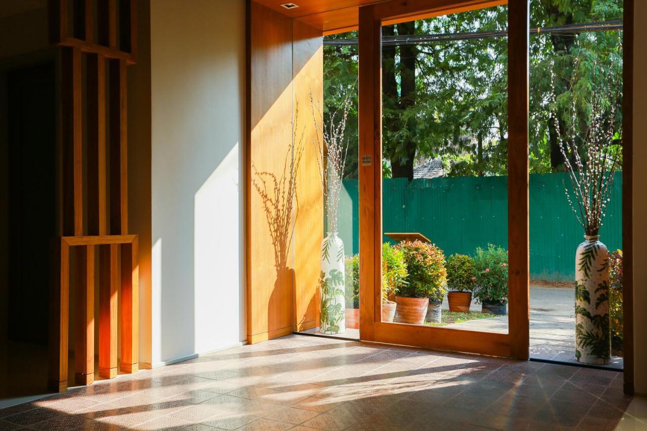 Lanna Thaphae Hotel Chiang Mai Ngoại thất bức ảnh